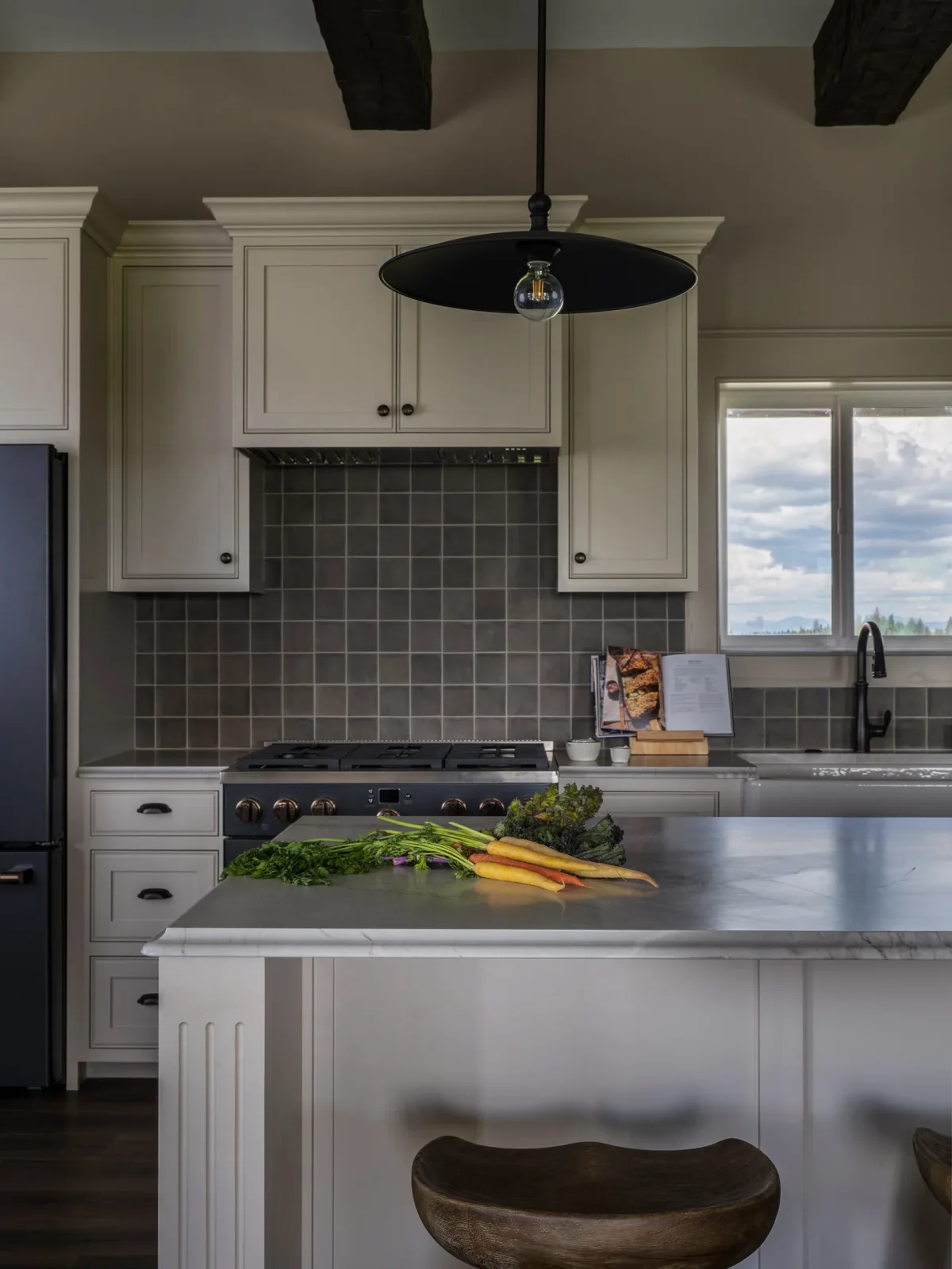 Cream kitchen — Idaho