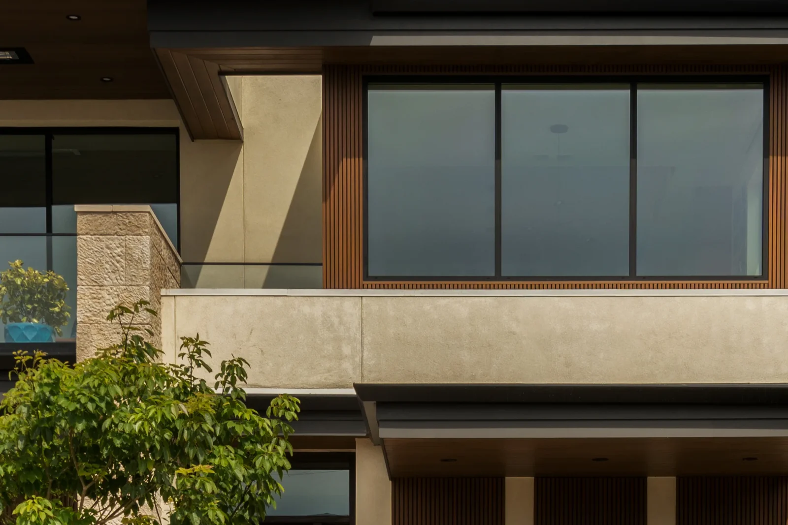 Modern front facade — Pacific Beach